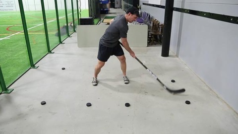 Basic Stickhandling - Backhand Side Lateral - In Tight