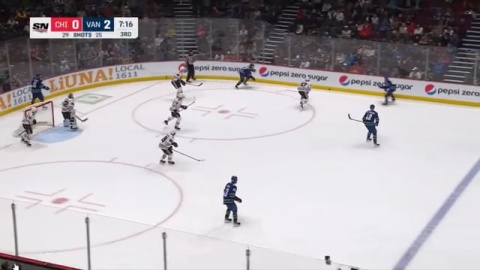 High F3 Helps Vancouver Canucks Keep Puck in Zone